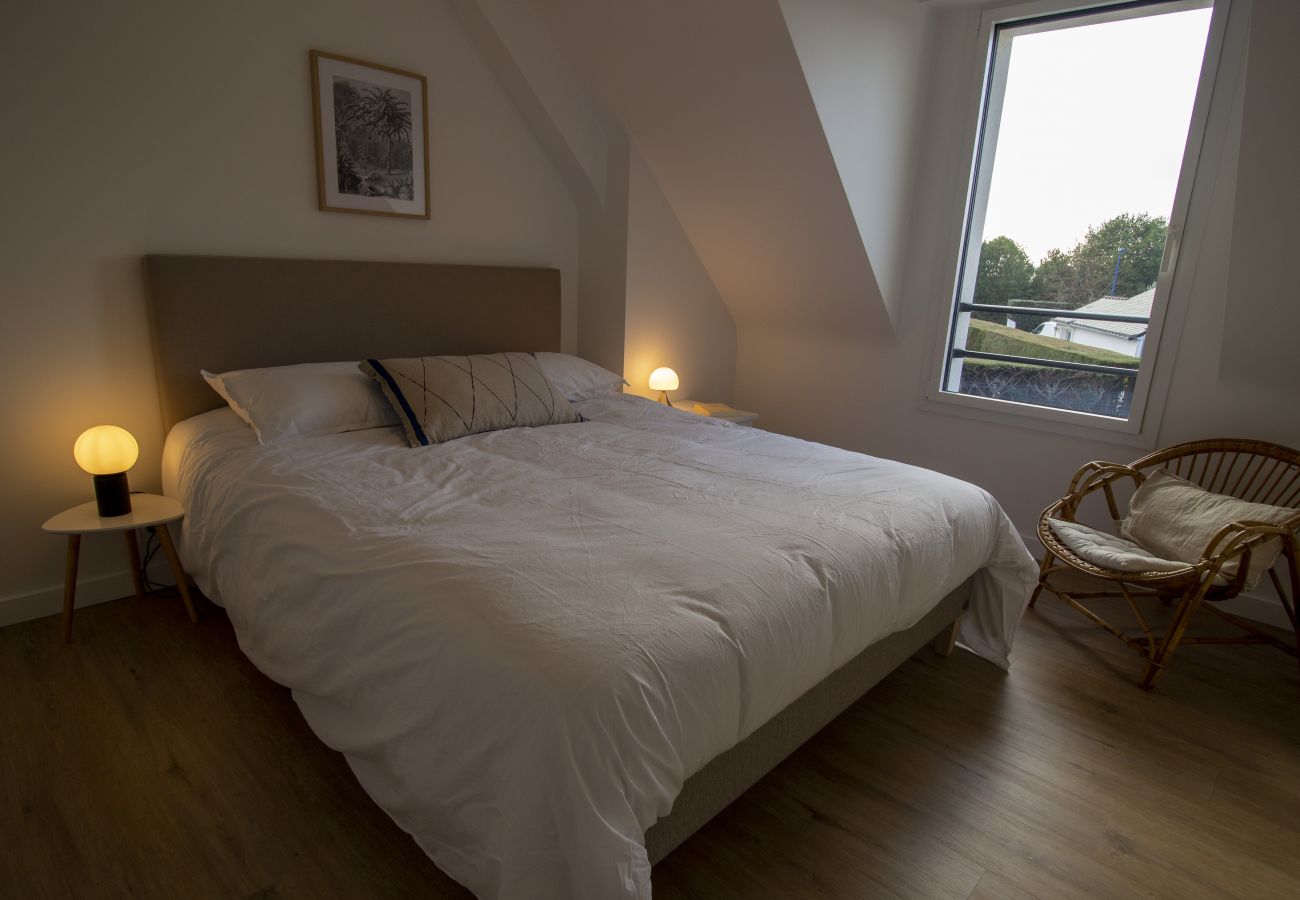 Ferienhaus in Locmariaquer - Ti Ar Ch'astel Maison 12 personnes Locmariaquer