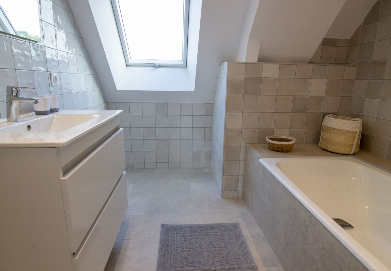 Ferienhaus in Locmariaquer - Ti Ar Ch'astel Maison 12 personnes Locmariaquer