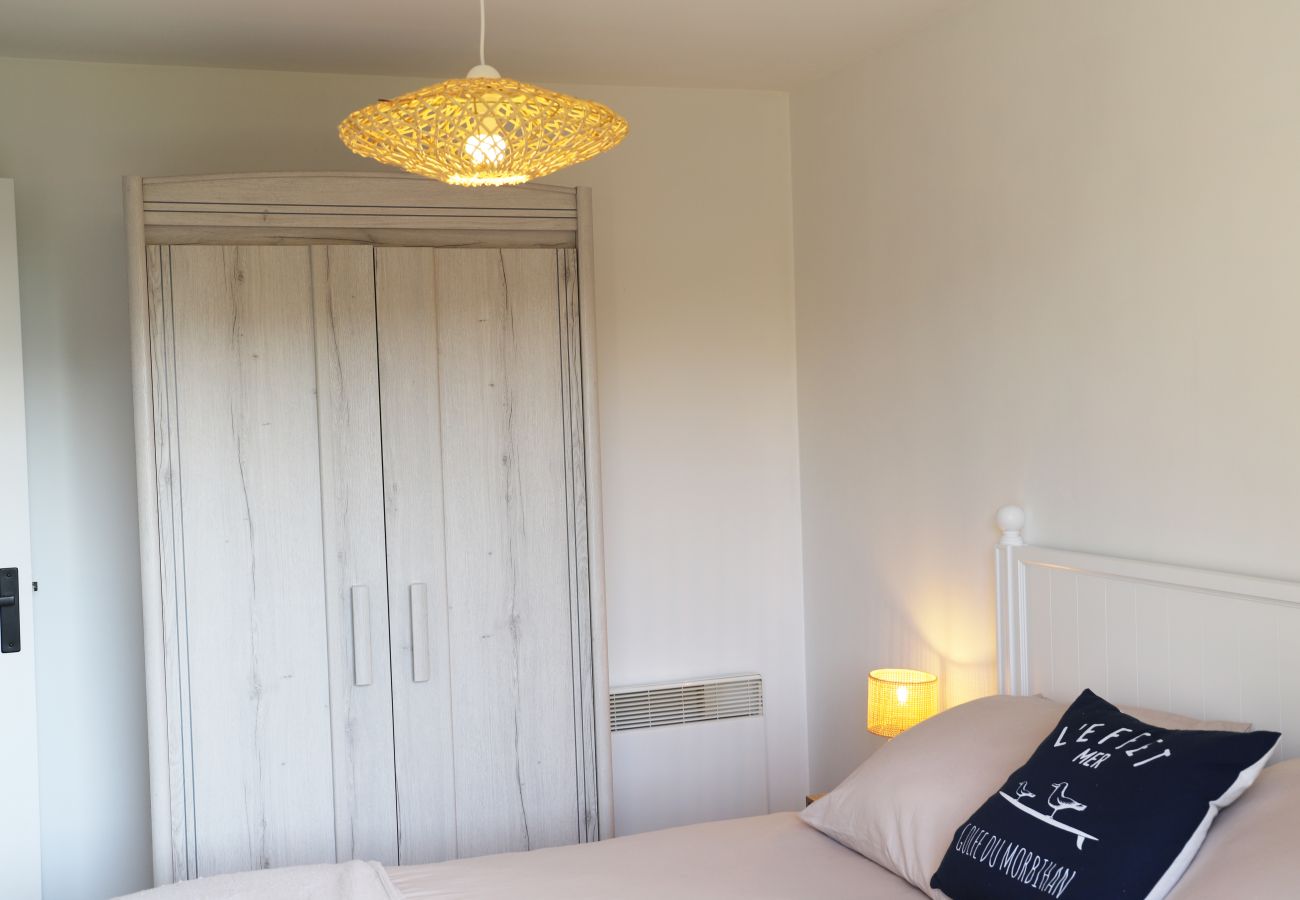Ferienwohnung in Locmariaquer - LE CALVEZ appartement 4 pers Locmariaquer